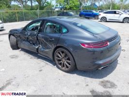 Porsche Panamera 2019 3