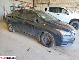 Nissan Versa 2020 1