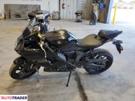 Yamaha YZF 2025 Yamaha YZF 2025