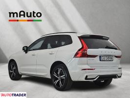 Volvo XC60 2022 2.0 197 KM