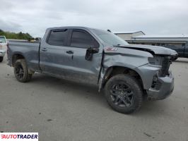 Chevrolet Silverado 2020 3