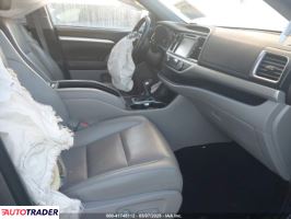 Toyota Highlander 2019 3