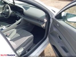 Hyundai Elantra 2024 2