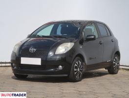 Toyota Yaris 2007 1.3 85 KM