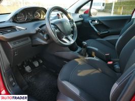 Peugeot 208 2016 1.2 82 KM
