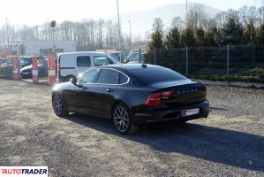 Volvo S90 2017 2.0 250 KM