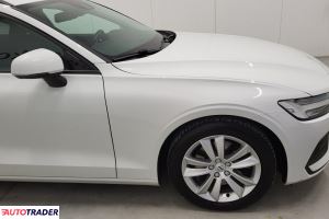 Volvo V60 2021 2.0 163 KM
