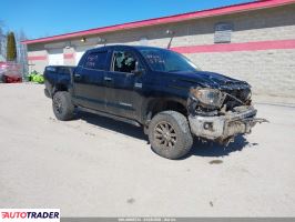 Toyota Tundra - zobacz ofertę