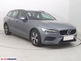 Volvo V60 2020 2.0 147 KM