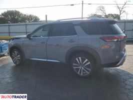 Nissan Pathfinder 2022 3