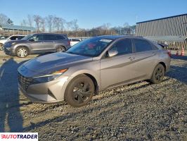 Hyundai Elantra - zobacz ofertę