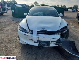 Tesla Model 3 2025