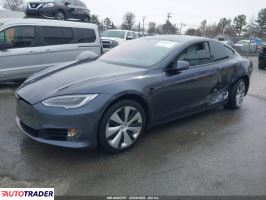 Tesla Model S 2021