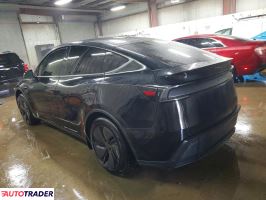 Tesla Model Y 2026