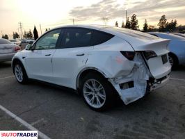 Tesla Model Y 2022 Tesla Model Y 2022
