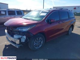 Toyota Sienna 2024 2