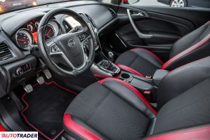 Opel Astra 2012 2.0 195 KM Opel Astra 2012 2.0 195 KM