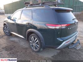 Nissan Pathfinder 2022 3