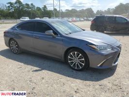 Lexus ES 2019 3