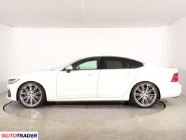 Volvo S90 2019 2.0 231 KM