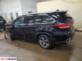 Toyota Highlander 2019 3