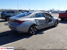 Hyundai Elantra 2023 2