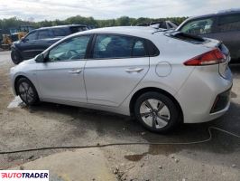 Hyundai IONIQ Hybrid 2018 1