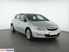 Opel Astra 2010 1.6 113 KM