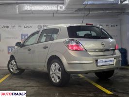 Opel Astra 2011 1.6 116 KM