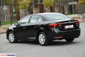Toyota Avensis 2015 1.6 132 KM
