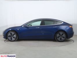 Tesla Model 3 2020 434 KM