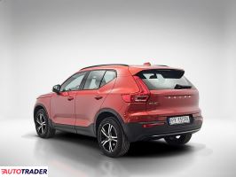 Volvo XC40 2024 2.0 163 KM