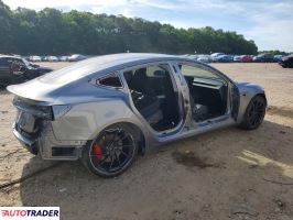 Tesla Model 3 2025