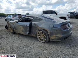 Ford Mustang 2022 5
