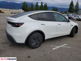 Tesla Model Y 2026