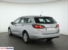 Opel Astra 2016 1.6 108 KM