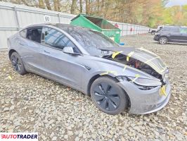 Tesla Model 3 2025