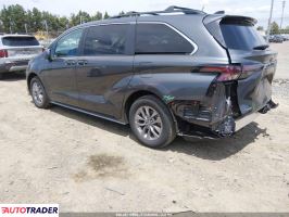 Toyota Sienna 2025 2