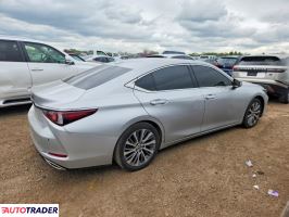Lexus ES 2020 3
