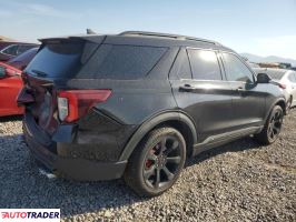 Ford Explorer 2022 3