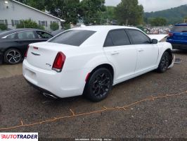 Chrysler 300C 2020 3