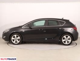 Opel Astra 2011 1.4 138 KM