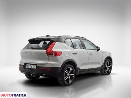 Volvo XC40 2021 1.5 180 KM