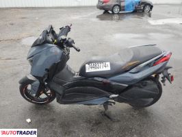 Yamaha X 2022