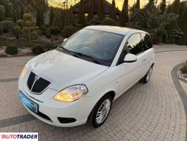 Lancia Ypsilon 2013 1.2 69 KM