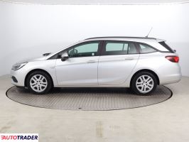 Opel Astra 2020 1.2 143 KM