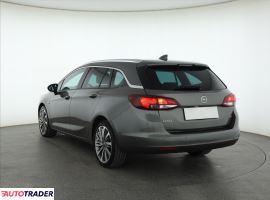 Opel Astra 2018 1.6 134 KM