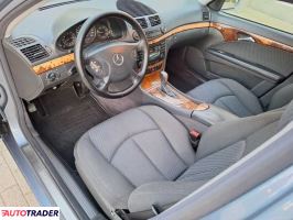 Mercedes E-klasa 2004 2.1 136 KM Mercedes E-klasa 2004 2.1 136 KM