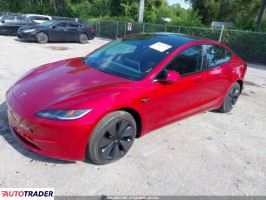 Tesla Model 3 2025