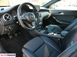 Mercedes A-klasa 2017 1.6 122 KM